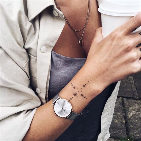 Alors que tout semble lui réussir dans la vie, caroline receveur traverse une période difficile. Les 25 meilleures idées de la catégorie Tatouage caroline ...