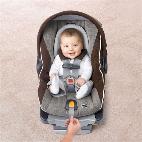Whether you're expecting your very first baby or shopping for a lively toddler, every chicco car seat is engineered for comfort, safety and peace of mind. 8 Pilihan Baby Car Seat Terbaik 2020 - Diskonaja