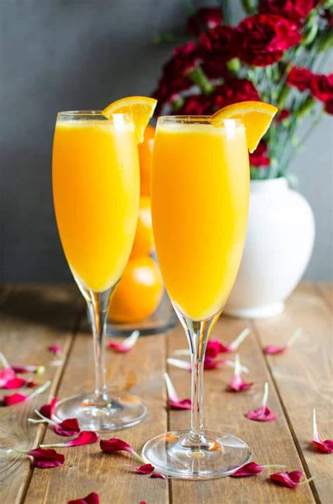The 17 Sparkling Cider Mocktails You Need To Make This Holiday Season