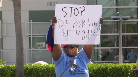 Protesters Demand Us Stop Haitian Deportations Youtube