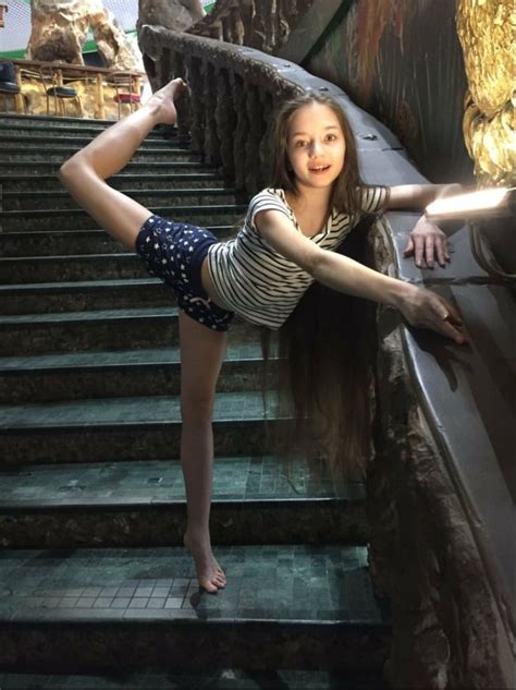 Dana Tar Fashion Ballet Skirt Photo