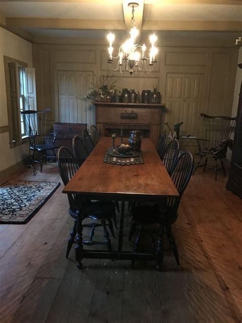 Colonial dining table oval top with double extensions made of. Love this room!! | Colonial dining room, Primitive dining rooms, Country house decor