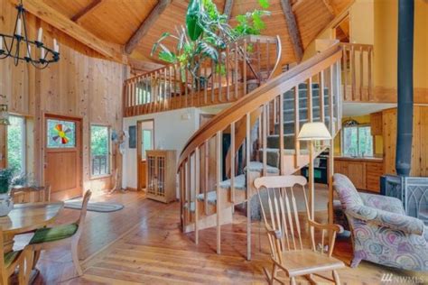 It can heat up to 1,000 square feet! 900 Sq. Ft. Round Cabin on 1.25 Acres in Tahuya