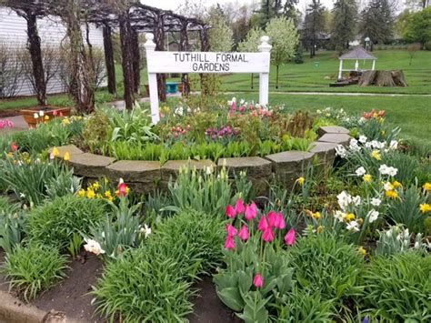Flowers, fudge, and gifts shop. Tuthill House and Garden - City of Sioux Falls
