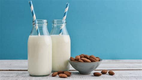 Heres How To Tell If Your Almond Milk Has Gone Bad