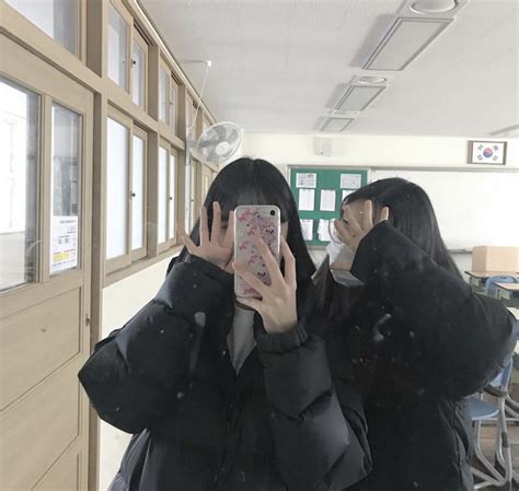 𝒔𝒕𝒓𝒂𝒘𝒃𝒆𝒓𝒓𝒚𝒎𝒖𝒓𝒍𝒌 𝒊𝒈 ∾ 𝒎𝒍𝒌𝒂𝒖𝒓𝒊 ♡ Won322 Friend Photoshoot Korean