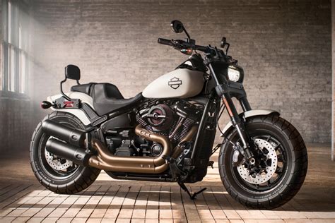 Find the one that fits your style. 2018 Harley-Davidson Fat Bob | HiConsumption