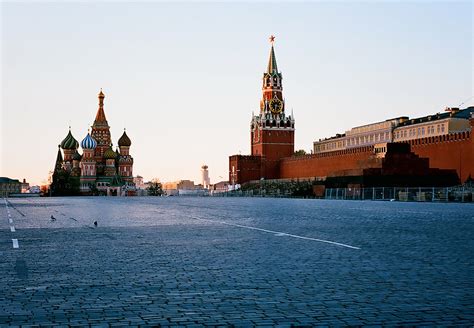 10 Reasons You Should Never Ever Visit Moscow Russia Beyond