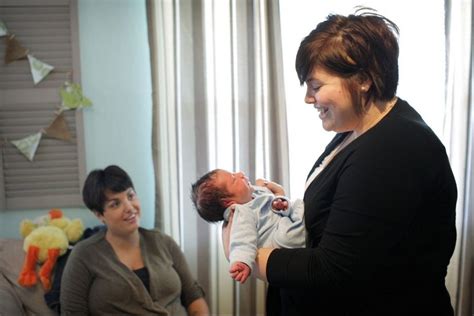 More Women Turning To Midwives For Help During Birth