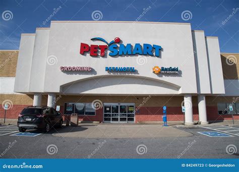 Exterior Of Petsmart Store Editorial Stock Photo Image Of Store 84249723