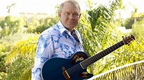 Country and western singer Glen Campbell dies aged 81 | Shropshire Star