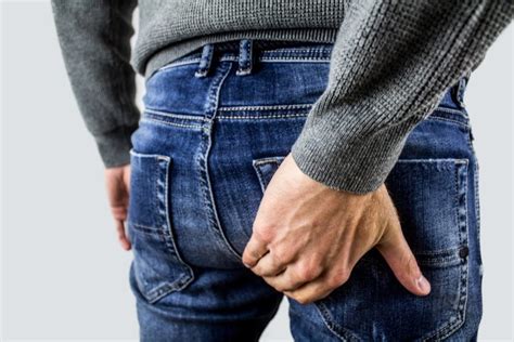 Keep reading to learn more about how to tell the difference between. Rectal Prolapse vs Hemorrhoids? Here's How to Tell the ...