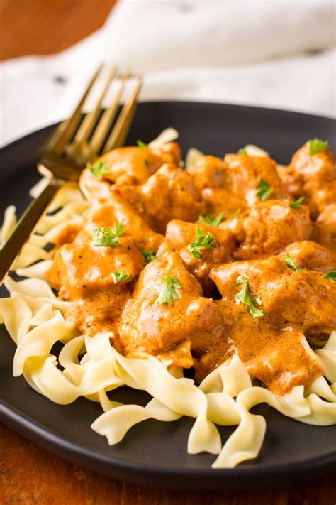 This paprika chicken is anything but boring. Hungarian Chicken Paprikash (Csirkepaprikás) - Unsophisticook
