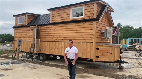 9×28 Freedom Thow By Incredible Tiny Homes