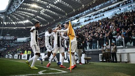 Bologna played against juventus in 2 matches this season. Bologna vs Juventus Preview: Where to Watch, Live Stream ...