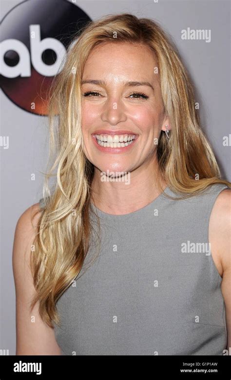New York Ny Usa 17th May 2016 Piper Perabo At Arrivals For Abc Upfronts 2016 Lincoln