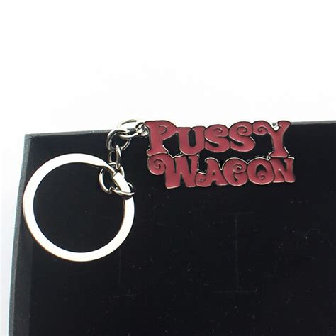 High Quality Kill Bill Pussy Wagon Keychain Pink Key Chains Women Girl Bag Car Keyring