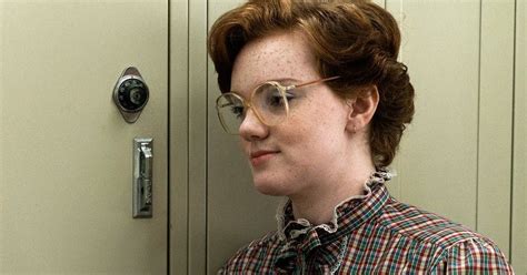 Shannon Purser Aka Barb From Stranger Things Gives Her Ultimate