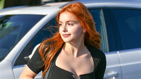 Ariel Winter Responds To Plastic Surgery Rumors From Trolls On