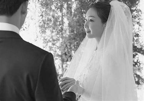 What's her age, height & ethnicity? Choi Ji-woo husband revealed to be IT worker in his 30s ...