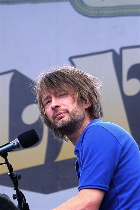 Thom York Style Pictures Of Radiohead Lead Singer Through The Years