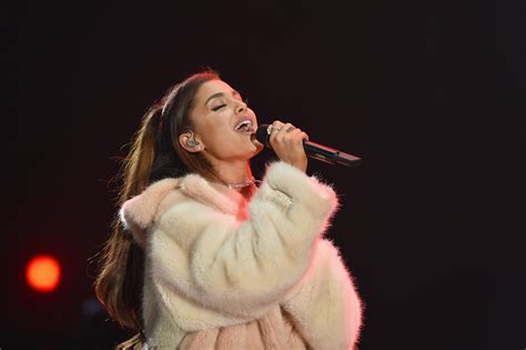 Ariana Grande Manchester Benefit Concert How To Watch And Start Time