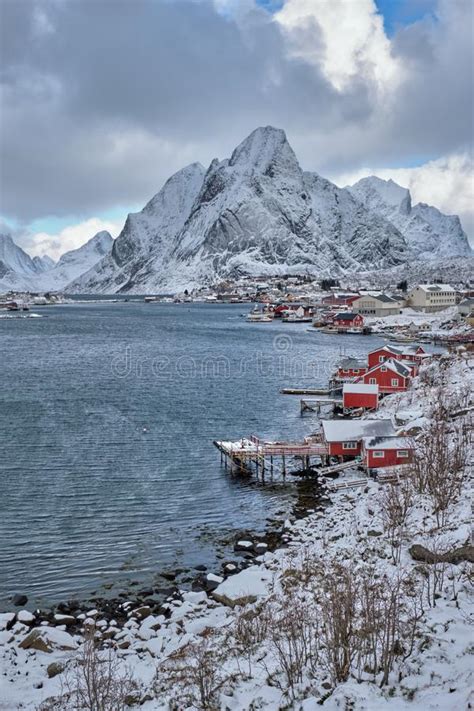 Reine Fishing Village Norway Stock Image Image Of Moskenes Norway