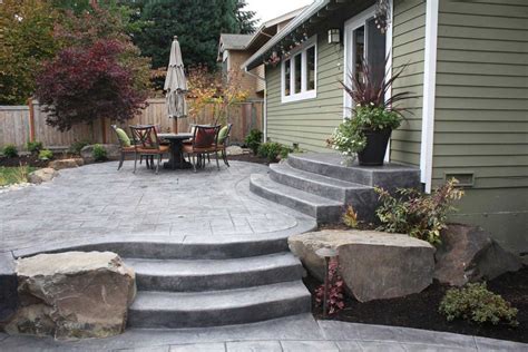 Diy Concrete Patio In 8 Easy Steps How To Pour A Cement Slab