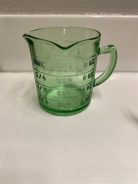 Vintage Kelloggs Cup Measuring Cup Spout Green Vaseline Uranium