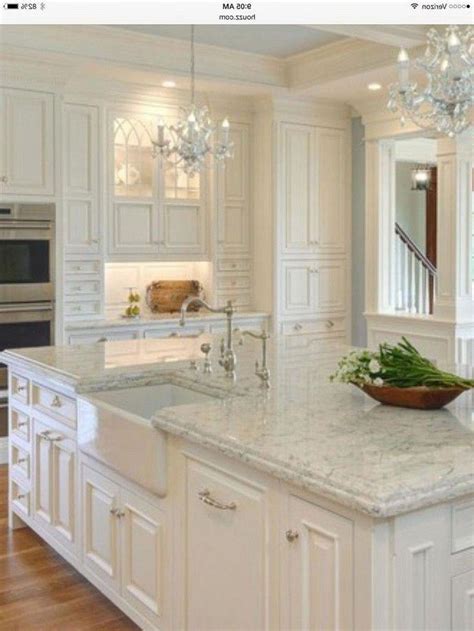 Our kitchen designers will recommend the right cabinets for you. Do the dishes faster and have fun in 5 tips | White ...