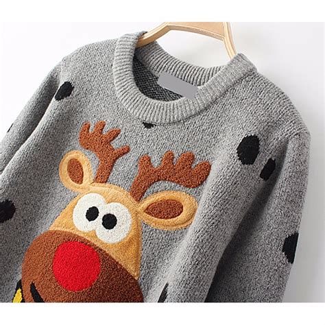 Купить Женский новогодний серый свитер пуловер в черный горошек и с мультяшным оленем на ...