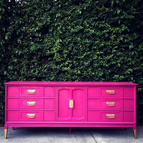 Pin By Nan Barber On Furniture Hot Pink Furniture Pink Furniture