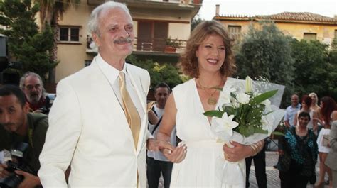 Στη διάρκεια της επαφής μας δεθήκαμε πάρα πολύ. Σπύρος Φωκάς: Ο γόης του ελληνικού σινεμά εξομολογείται ...