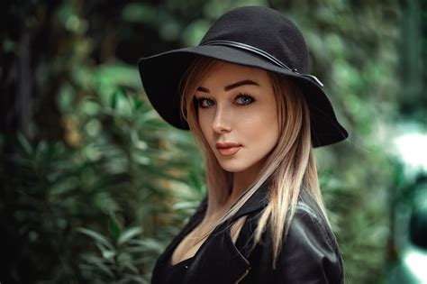 wallpaper blonde face looking at viewer portrait depth of field hat gray eyes women