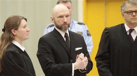 170 media organisations were accredited to cover the proceedings, involving some 800 individual journalists. Breivik har brevvekslet med svensk kvinne siden 2012 - VG