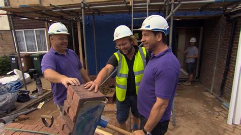 Bbc One Diy Sos Series 26 The Big Build Epsom Web Exclusive A Lesson In Hod Carrying
