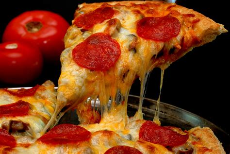 Pizza Ai Peperoni O Pepperoni Pizza Butac Bufale Un Tanto Al Chilo