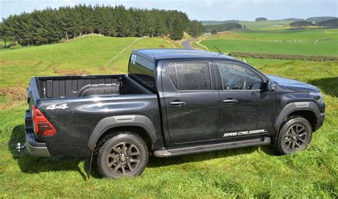 Toyota Hilux 4wd Sr5 Cruiser New Tricks For The Top Dog — Motoringnz