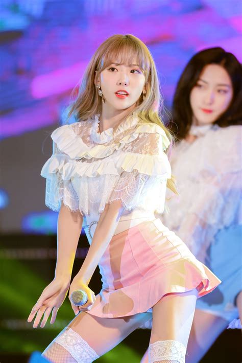 Wjsn S Luda Wjsn Luda Flower Girl Dresses Girls Generation