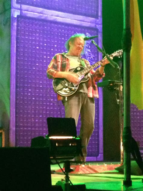 Neil Young, Sydney 10/3/13 | Neil young, Forever young, Young
