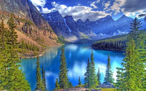 Moraine Lake In Canada 4k Ultra Hd Wallpaper Background Image