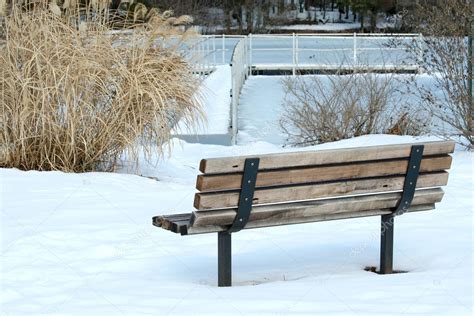 Lonely Park Bench In Winter — Stock Photo © Njnightsky 4840202