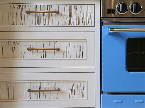 White cabinetry is a classic choice for a kitchen. Inspiring Ideas From Instagram Homes - Home Bunch - An ...