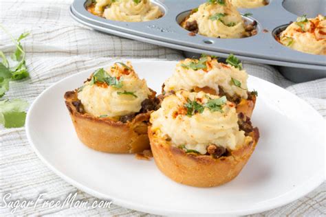 They're perfect for using fresh produce and for easy indeed, thanks to all the filling fiber, protein (a whopping 43 grams per serving) and healthy fats, you most likely won't need a big serving to feel satisfied. 19 Perfectly Portioned Savory Low Carb Muffin Pan Recipes