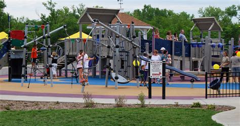 Nature & parks near kansas city. 10 Kansas Playgrounds That Will Make You Feel Like A Kid