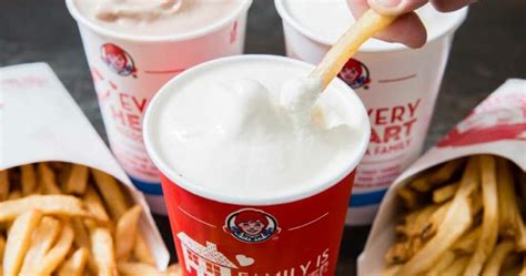 Wendys Is Switching Its Strawberry Frosty With An All New Holiday