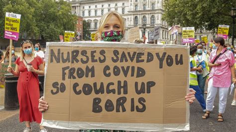 Nhs hourly rates gross and net hourly pay after tax, national insurance and pension deductions. NHS Workers Are Done with Clapping, They Want a Pay Rise