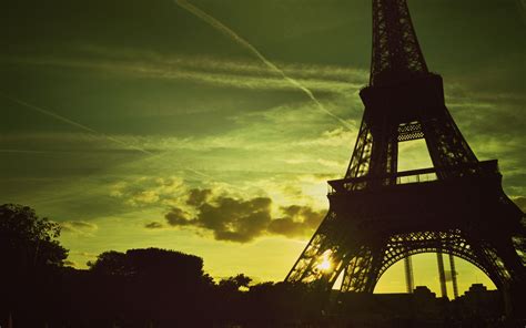 Download Wallpaper 2560x1600 Eiffel Tower Sunset Clouds Twilight