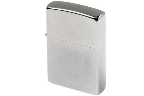 Zippo Classic 200 017296 Brushed Chrome Lighter Advantageously