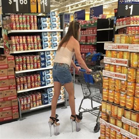 The Best Of The Weirdest Shoppers Caught On Camera Page